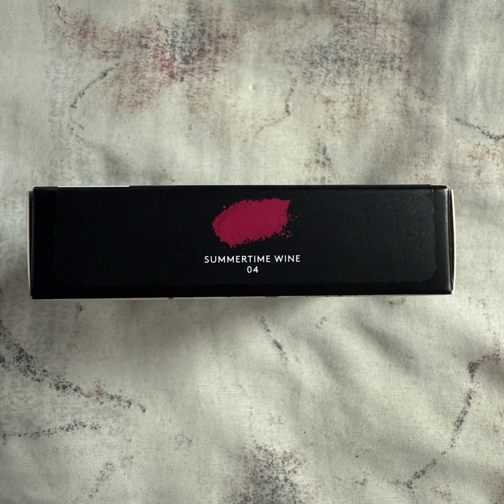 Fenty Beauty Suede Powder Blush in Summertime Wine - Picture 6 of 8
